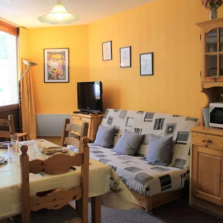 Avec Coin Nuit, 6 Couchages, Balcon, Centre Station Vars Les Claux, Proche Pistes Et Commerces - Fr-1-330b-198 Apartment *